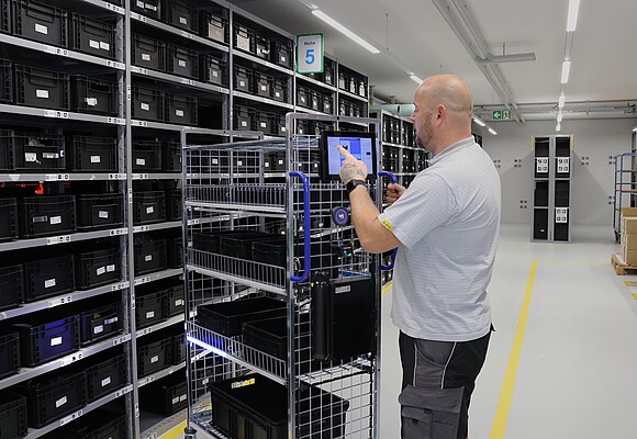 csm_PickCart_und_Kevin_3_bc3c55cad5 csm_PickCart_und_Kevin_3_bc3c55cad5